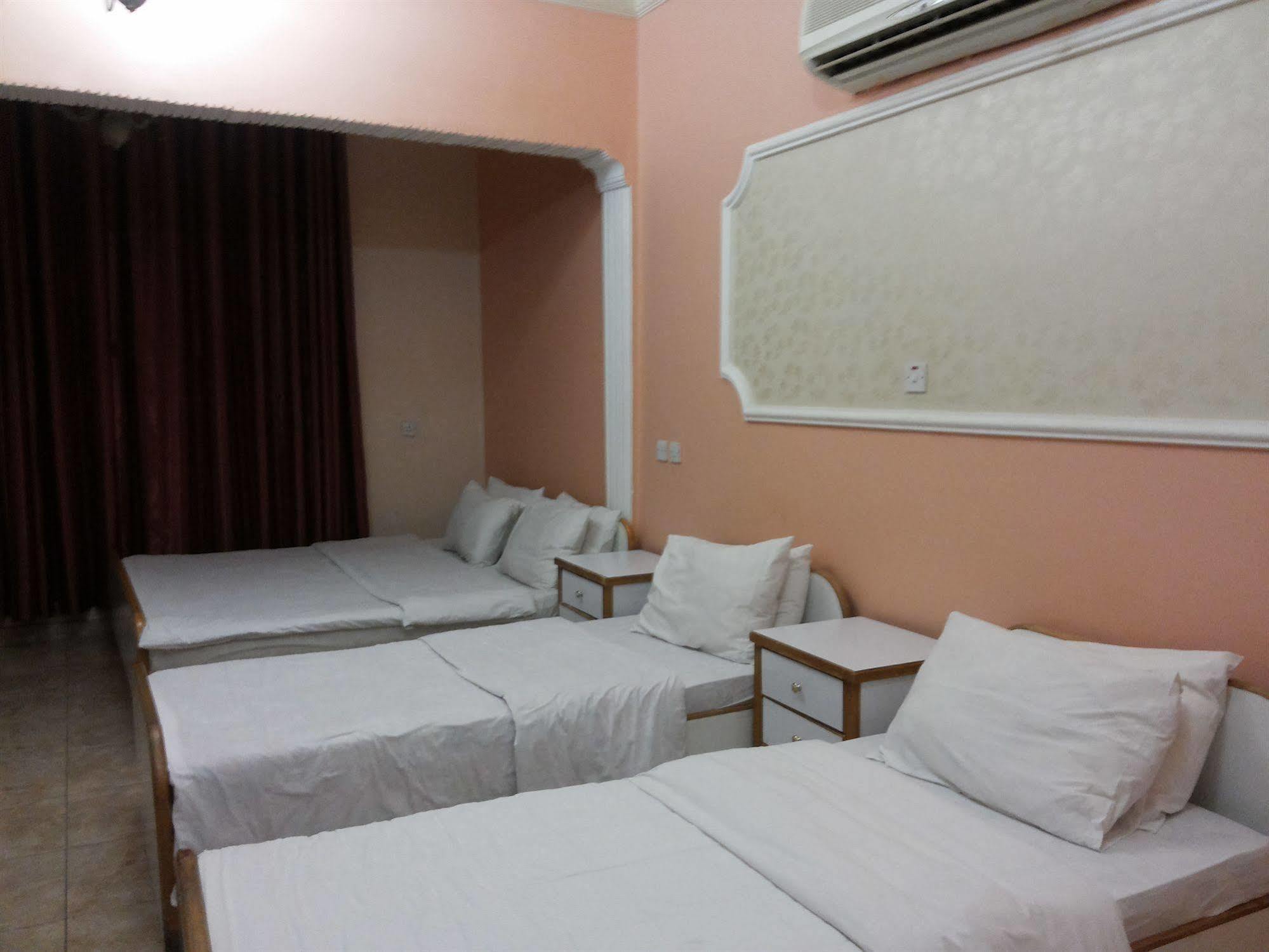 Al Qidra Hotel & Suites Aqaba Extérieur photo